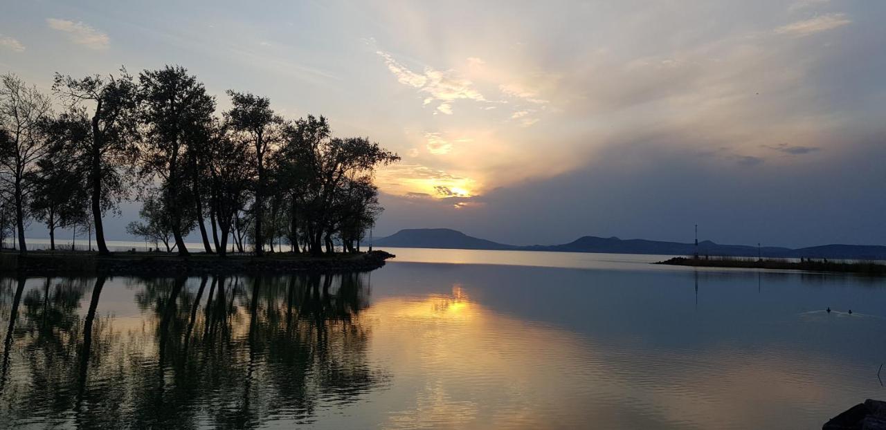 Sunset Plage Apartman Fonyód Екстериор снимка